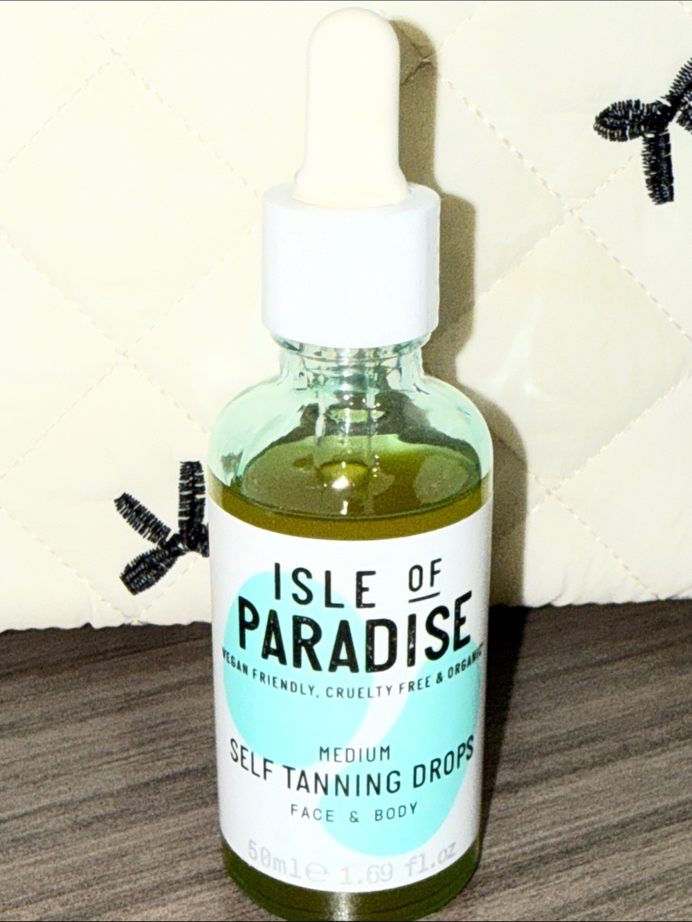 Isle of Paradise New/Sealed Medium Self Tanning Drops Face & Body 50 ml/1.69 oz